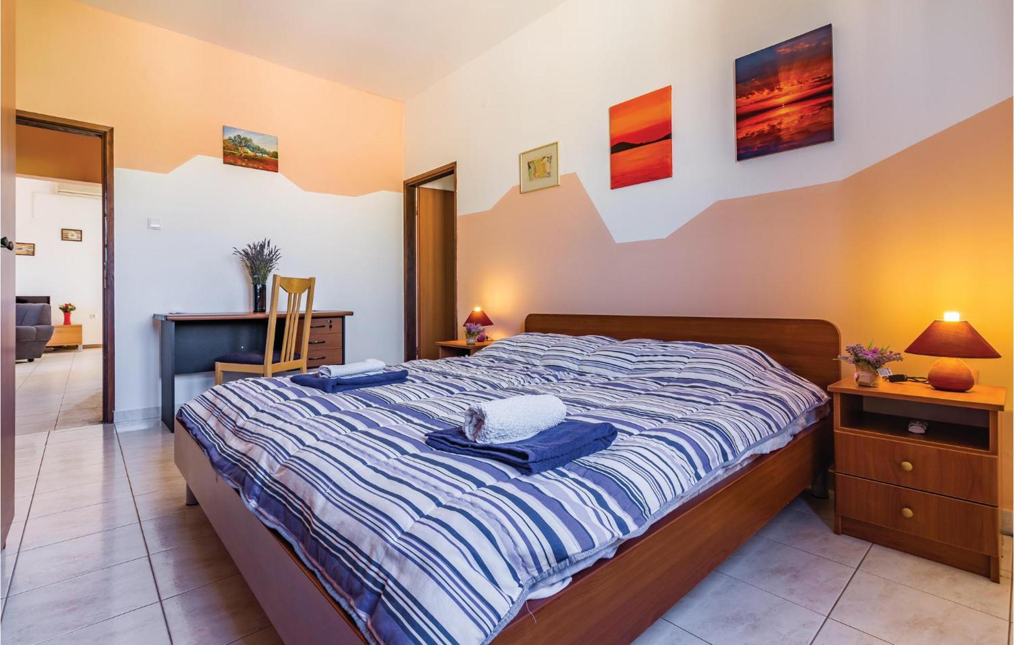 2 Bedroom Awesome Apartment In Vinkuran Zewnętrze zdjęcie